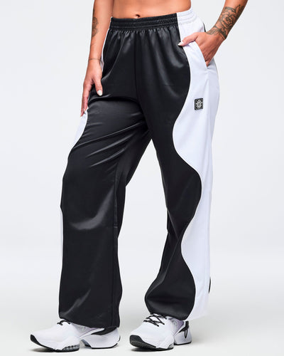 Zumba Basic Wavy Track Pants - Bold Black